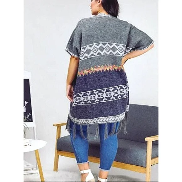 🏷️ Davi & Dani Oversized Fringe Shortsleeve Cardigan Boho Gray Navy - Picture 2 of 2